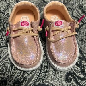 Hey Dude Kids' Shimmering Pink Moccasins